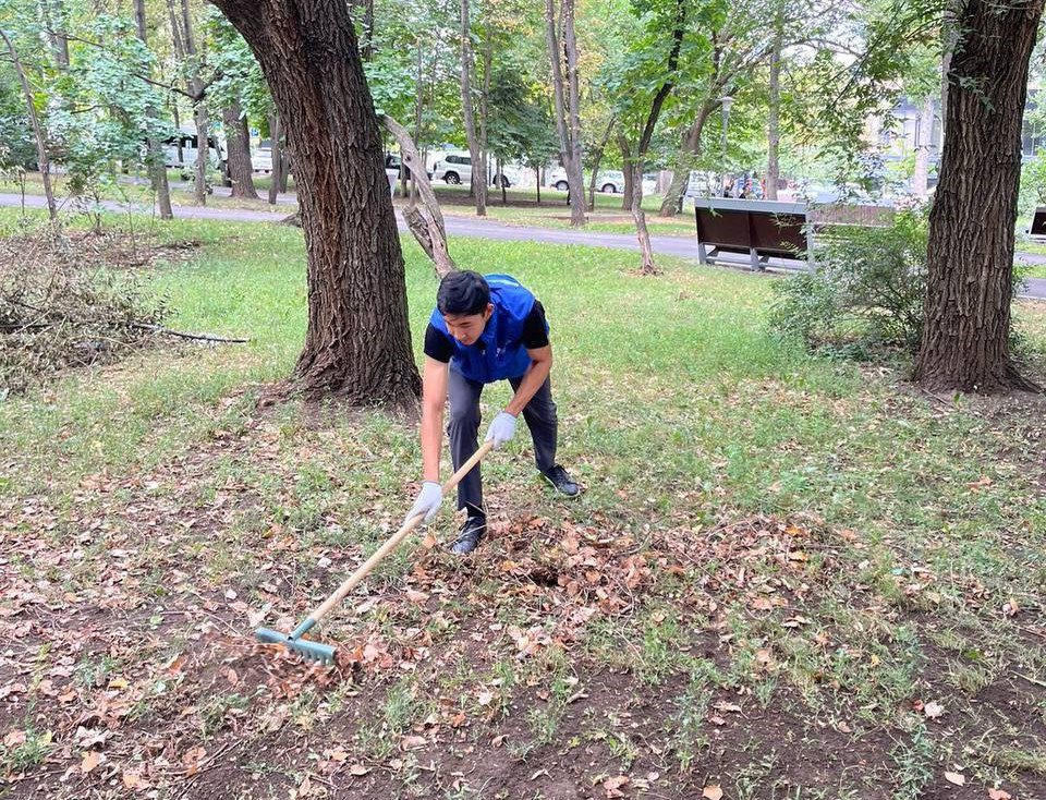 «Таза Қазақстан»: Алматыда 200 адам қатысқан экологиялық сенбілік өтті