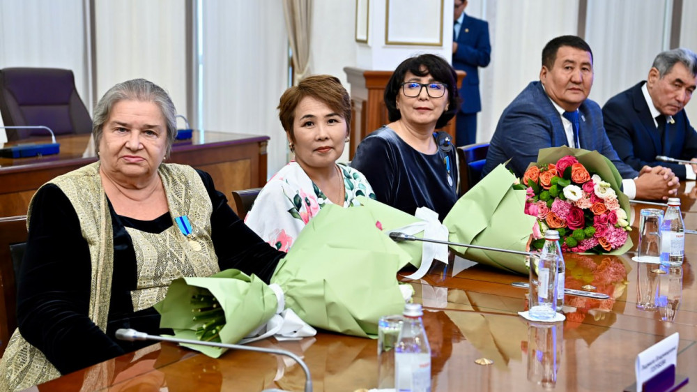 Құрылыс мамандары мен ардагерлеріне мемлекеттік наградалар табыс етілді