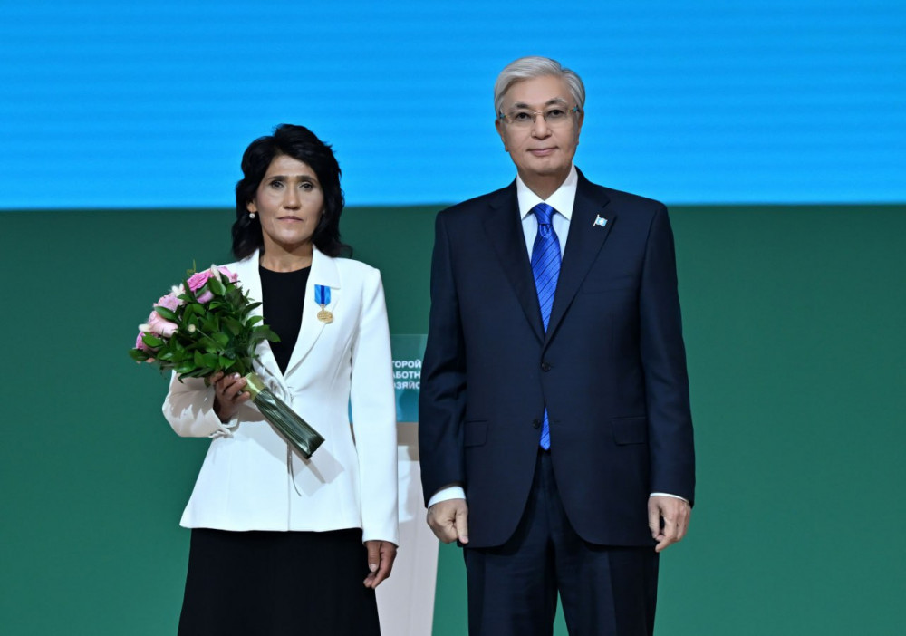 Тоқаев агросектордың 30 үздік өкіліне мемлекеттік наградалар табыстады