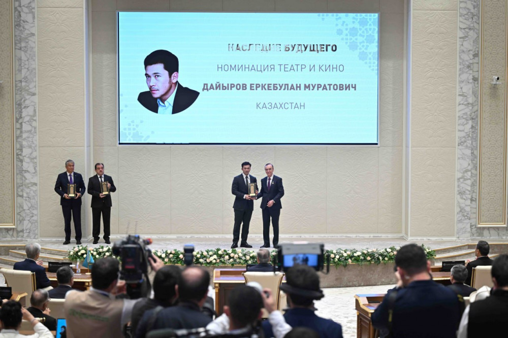 Тоқаев "Келешек мұрасы" халықаралық сыйлығын тапсыру рәсіміне қатысты