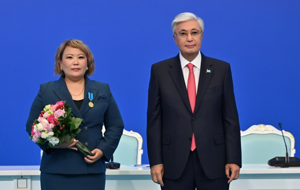 Бір топ ұстаз Президент қолынан мемлекеттік награда алды