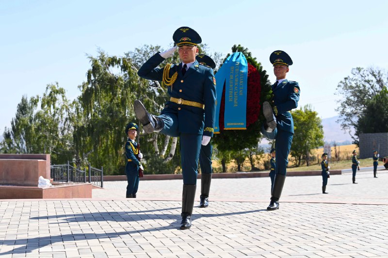 Тоқаевтың Қырғызстанға ресми сапары басталды