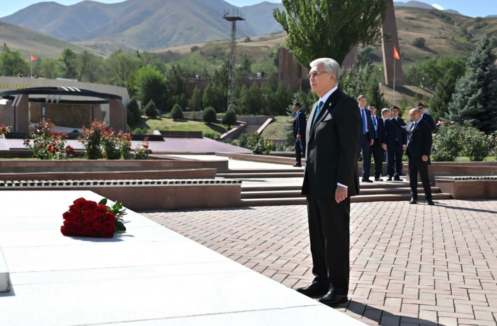 Тоқаевтың Қырғызстанға ресми сапары басталды