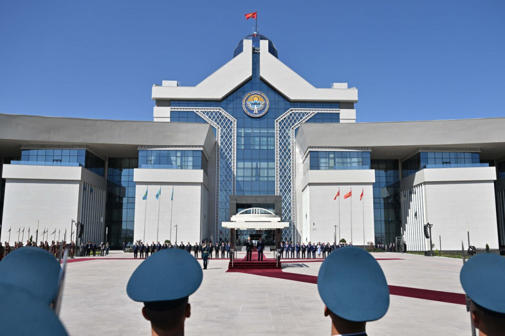 Қазақстан Президентін Қырғызстанда салтанатты түрде қарсы алды