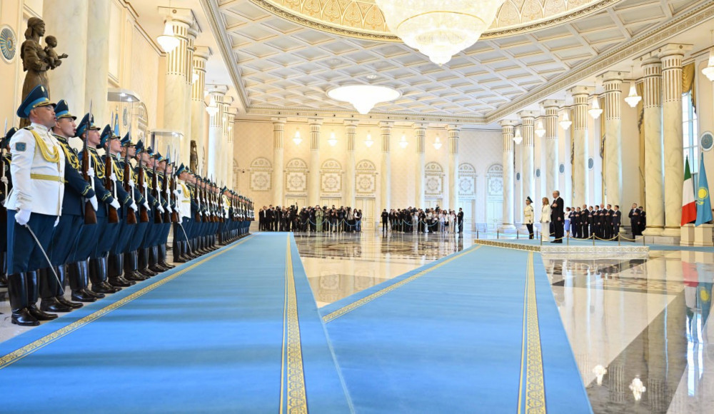 Ақордада Италия премьер-министрін салтанатты түрде қарсы алды