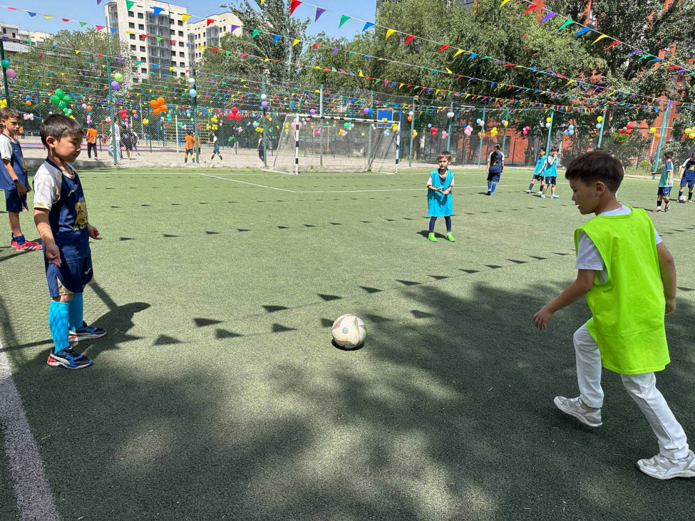 Алматы оқушыларының демалысы қалай өтуде: жазғы мектеп лагерьлері ашылды