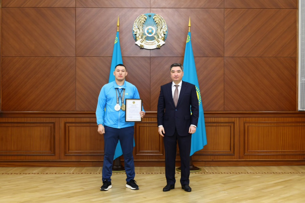 Сурдлимпиада ойындарының жүлдегерлері мемлекеттік наградалармен марапатталды