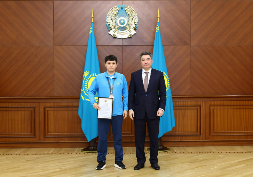 Сурдлимпиада ойындарының жүлдегерлері мемлекеттік наградалармен марапатталды