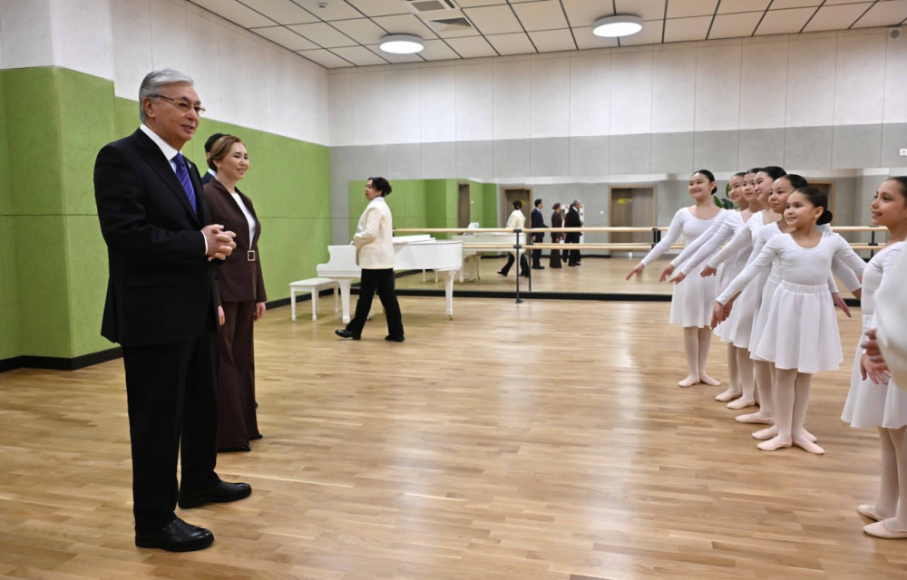 Тоқаев балалардың шығармашылығын шыңдайтын орталықта болды