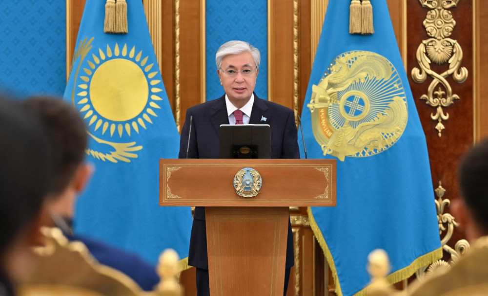 Тоқаев әлем чемпиондарын марапаттады: Әнұранымыз жеті рет шырқалған тарихи жеңіс