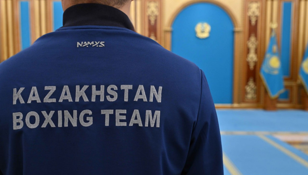 Президент әлем чемпионатында топ жарған боксшылар мен бапкерлерді марапаттады