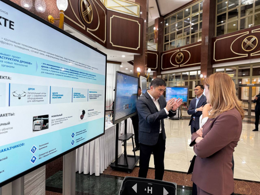 Алаяқтардан қорғаудан жылдам қызметке дейін: Қазақстанда қандай ЖИ құралдары бар