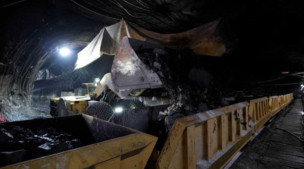 Тоқаев Хромтаудағы "Болашақ" шахтасының жұмысымен танысты