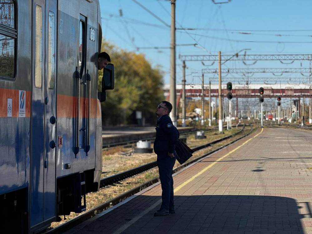 Елдегі теміржол инфрақұрылымының тозуы. Жаңа вагондар мәселені шеше ме?