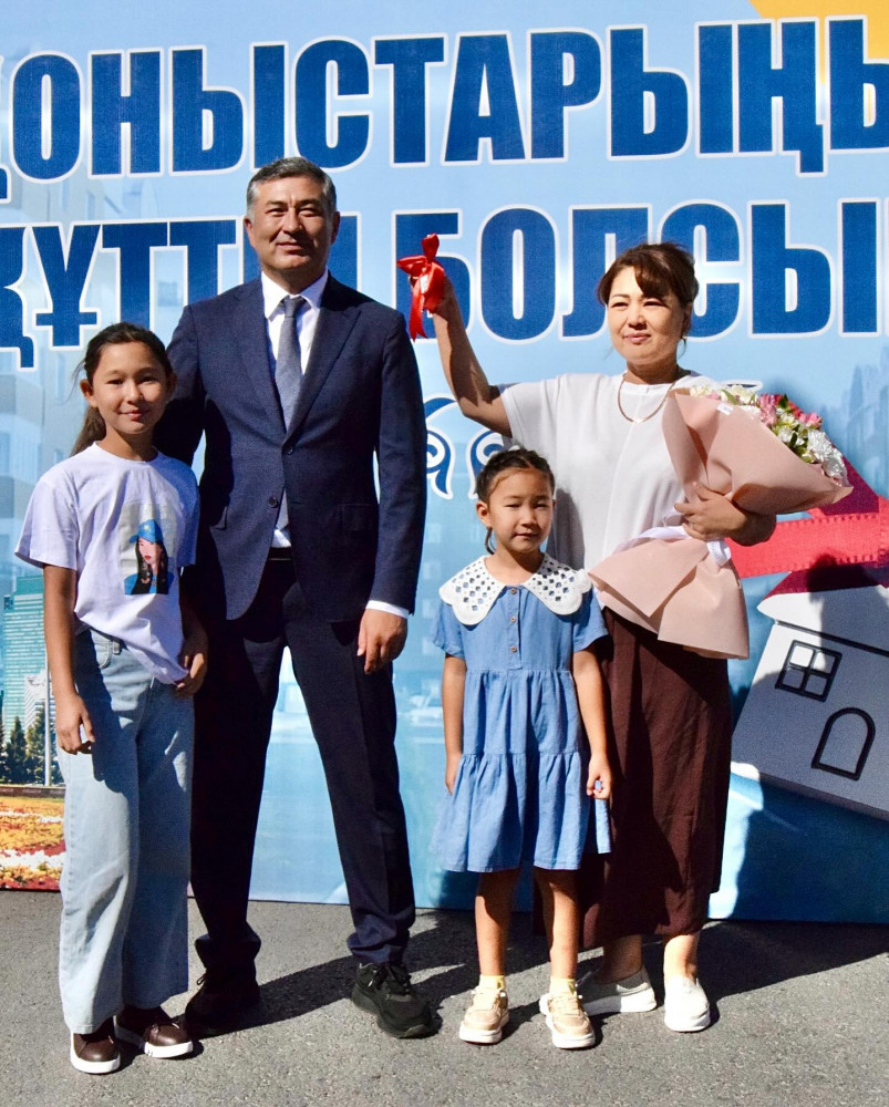 Қонаевта 42 отбасыға пәтер кілті табысталды