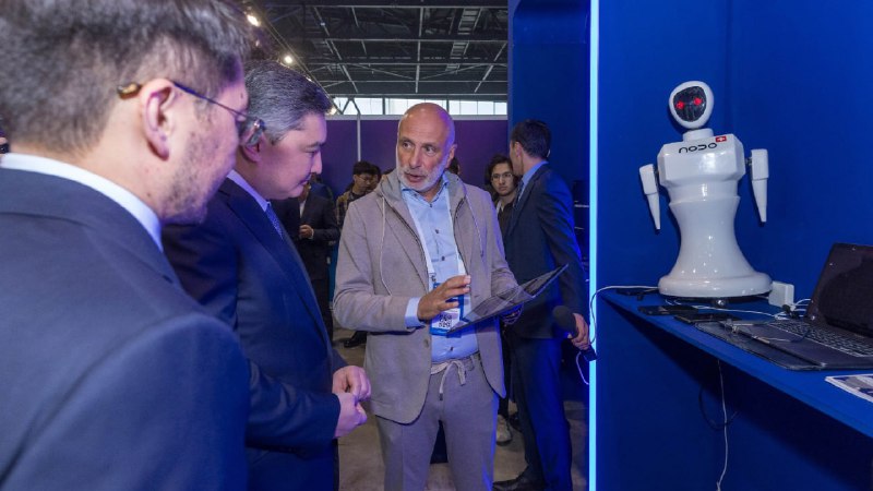 Олжас Бектенов: Президенттің бастамалары Қазақстанның келесі технологиялық серпілісіне бағытталған