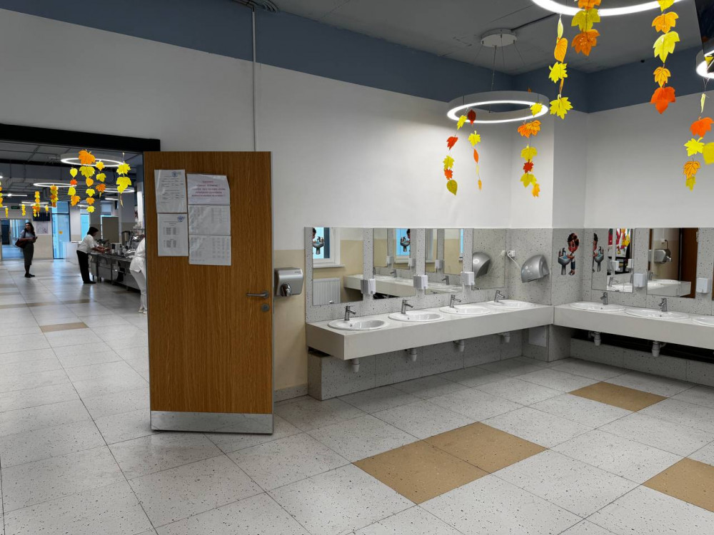 Мектептің “цифрлы” асханасы қалай жұмыс істейді? Фоторепортаж