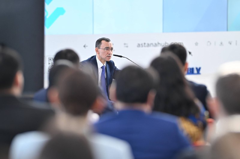 Астанада Талдау мектебінің бесінші легінің алғашқы дәрістері өтті