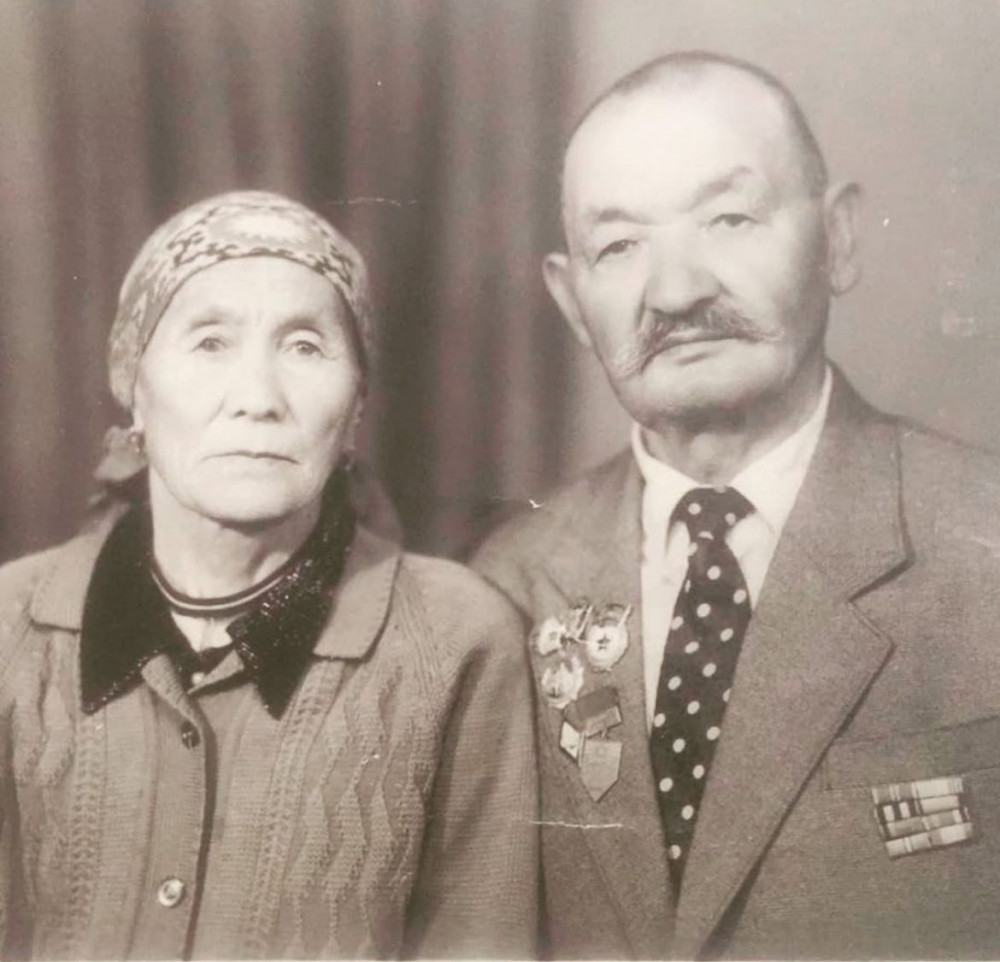 "Өлгеніңе сенбеймін": Депутат көпшілікті жылатқан оқиғаны баяндады