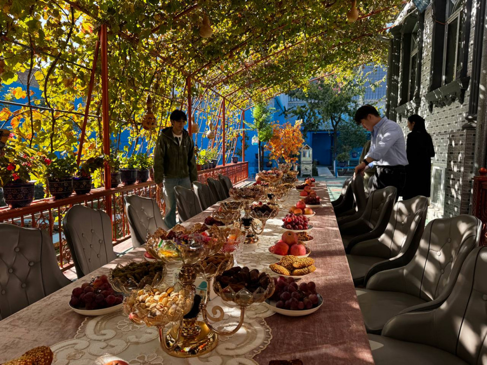 400 мың теңге зейнетақы және тегін білім: Қытай қазақтарының өмірі