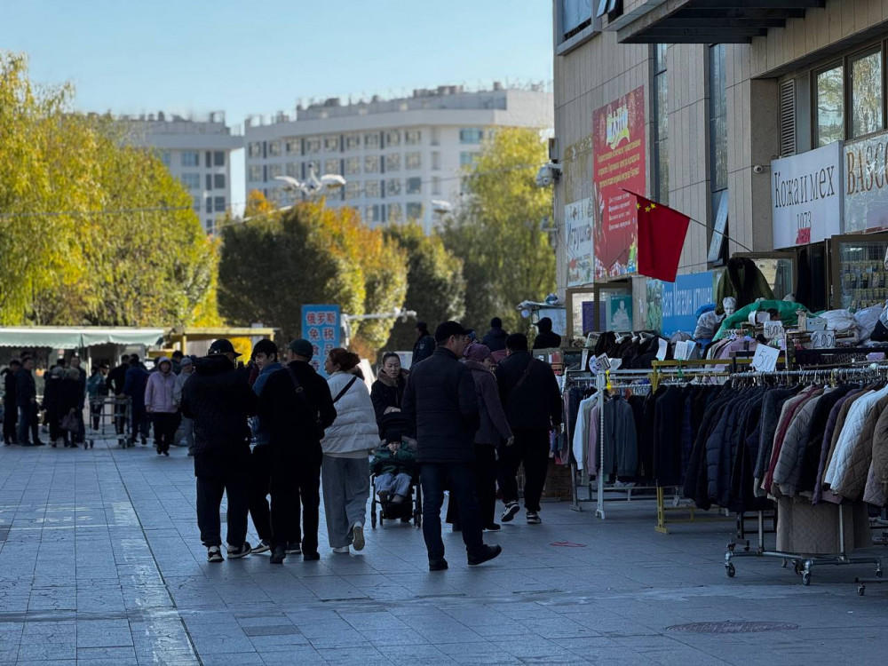 Киім, техника, көлік: Қорғастан не сатып алуға болады?