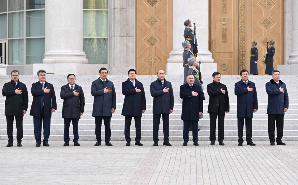 Президент Мемлекеттік ту көтеру рәсіміне қатысты