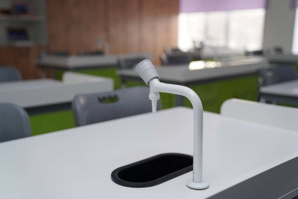 Еліміздің өңірлерінде Республика күнінде жаңа білім беру нысандары ашылды