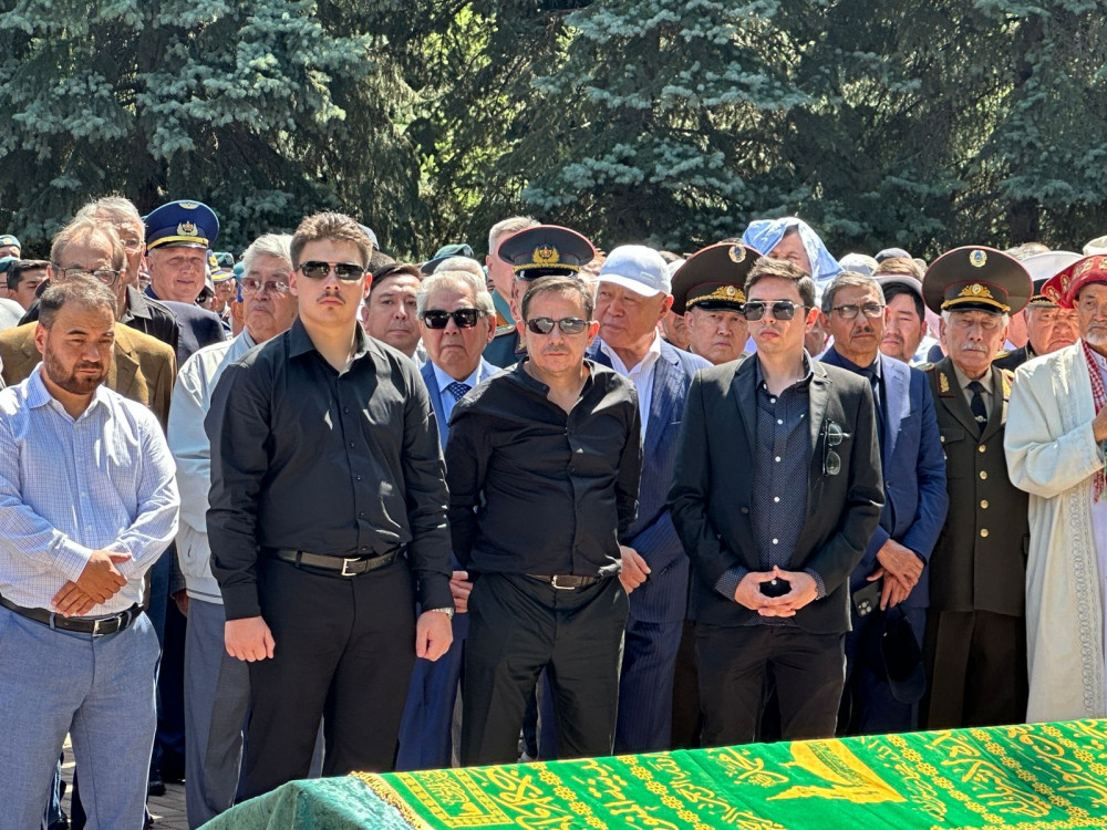 Алматыда Талғат Мұсабаевты ақтық сапарға шығарып салу рәсімі өтті
