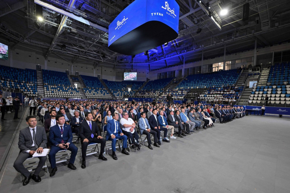 Семейде «Туған жерге туыңды тік» инвестициялық форумы өтті