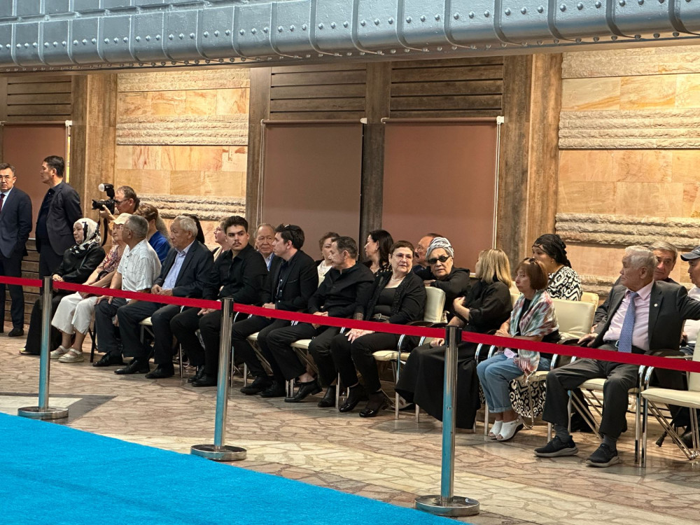 Алматыда Талғат Мұсабаевты ақтық сапарға шығарып салу рәсімі өтті