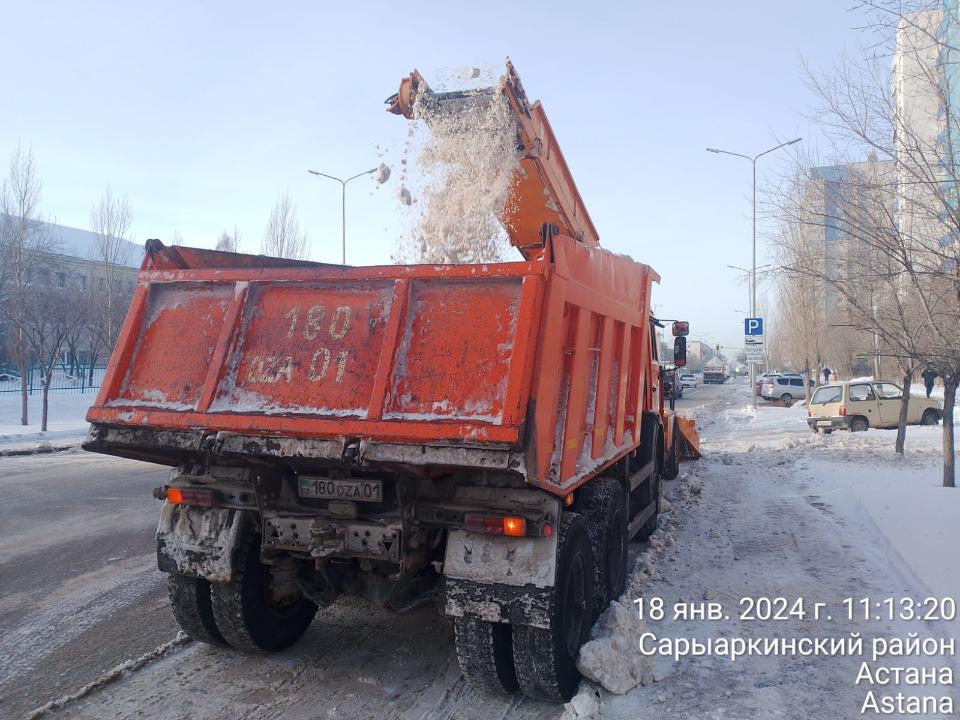 Астанада қар тазалауға 1500-ден аса арнайы техника жұмылдырылды