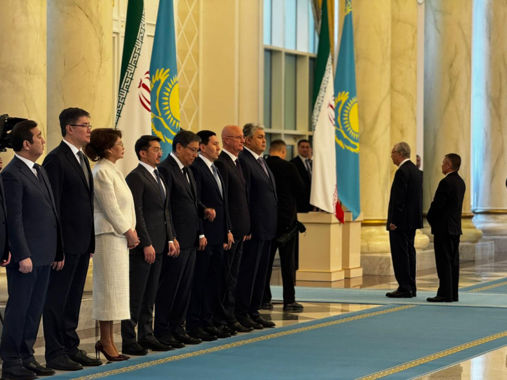 Тоқаев Ақордада Иран басшысын қарсы алды