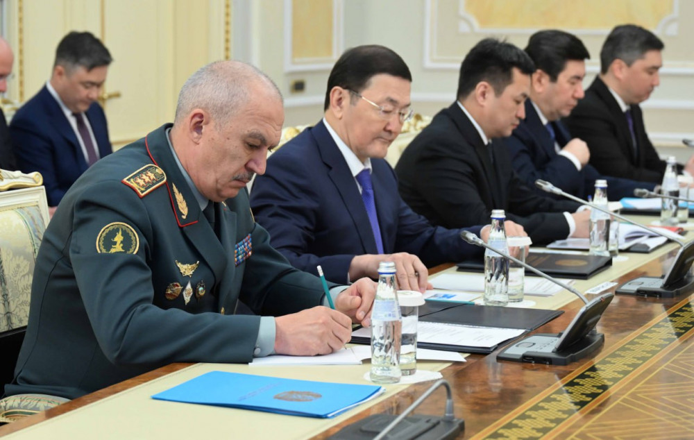 Мемлекет басшысы экономика мәселелеріне қатысты жұмыс отырысын өткізді