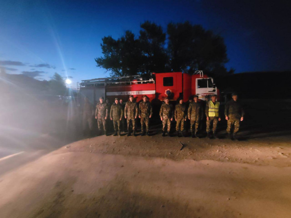 Өрт сөндірушілер Көлсай көлдеріндегі өрттің таралуына жол бермей жедел сөндірді