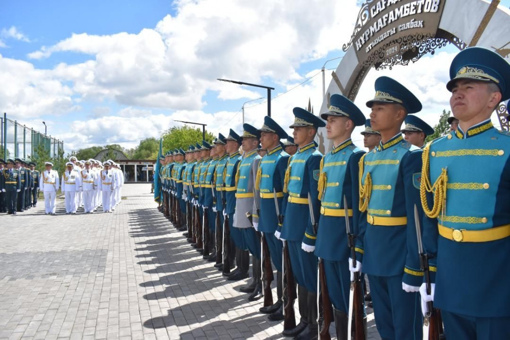 Әскери қызметшілер армия генералы Сағадат Нұрмағамбетовті еске алды