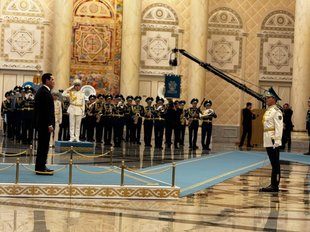 Тоқаев Ақордада Түрікменстан басшысын қарсы алды