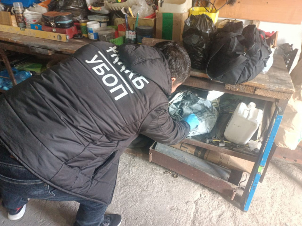 Деода екі адаммен жыныстық қатынас туткалармен қарапайым Трусикидегі үлкен сиқырлардың порно фотолары