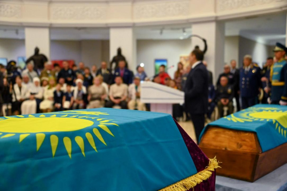 Мәскеуден Астанаға қазақстандық ҰОС жауынгерлерінің сүйектері жеткізілді