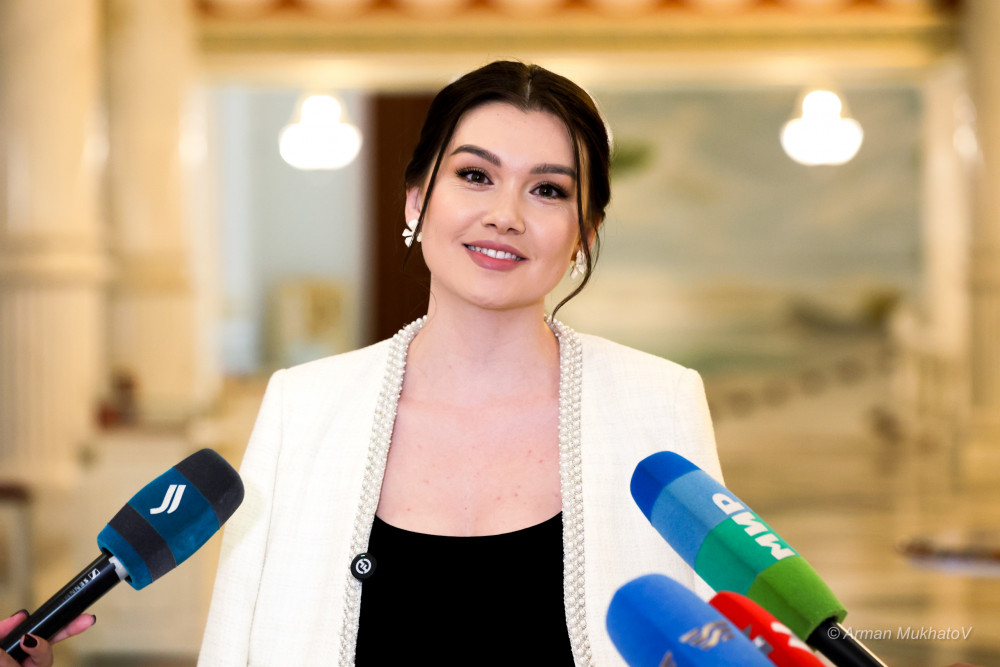 "Сахна – менің үйім": Қазақ қызы Ла Скаланы бағындырады