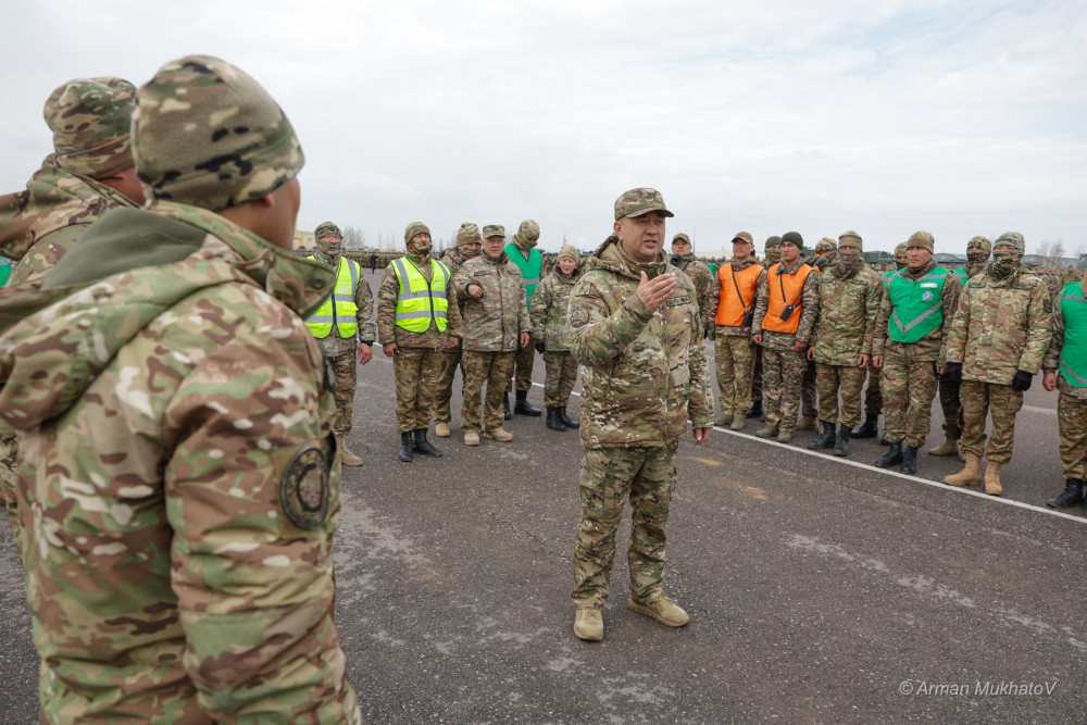 Монша, асхана және жаттығу: Шеруге келген әскерилерге қандай жағдай жасалған