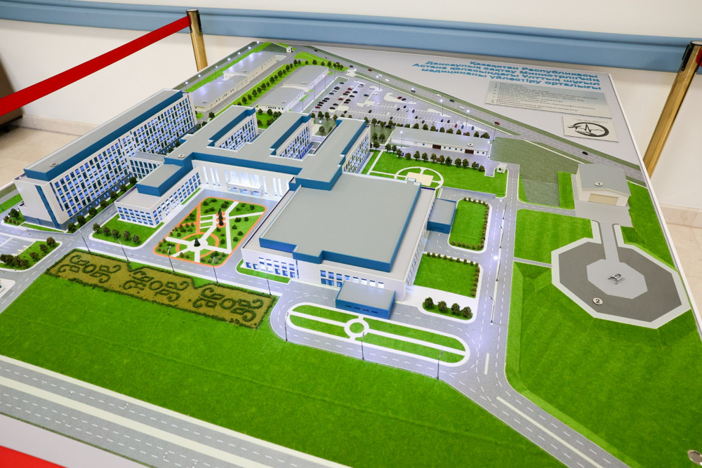 Шұғыл медицинаның жаңа кезеңі: Елордадағы бірегей орталықта алғашқы сәби дүниеге келді