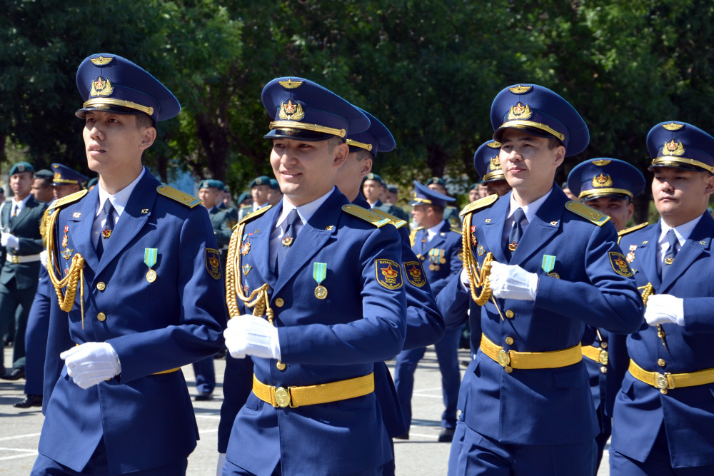 Ақтөбеде әскери интерндер оқу бітіріп шықты