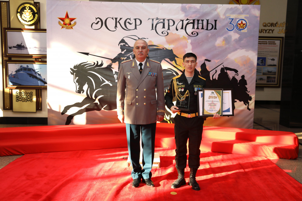 Астанада Қарулы күштердің үздік  әскери қызметшілері марапатталды