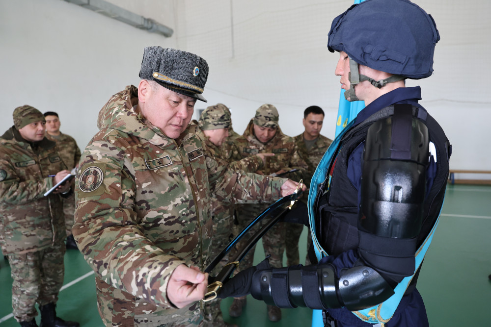 Әскери шеру: Алаңда не көрсетіледі?