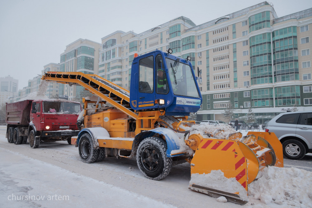 Астанада қармен күрес: Көшелер қалай тазаланып жатыр?