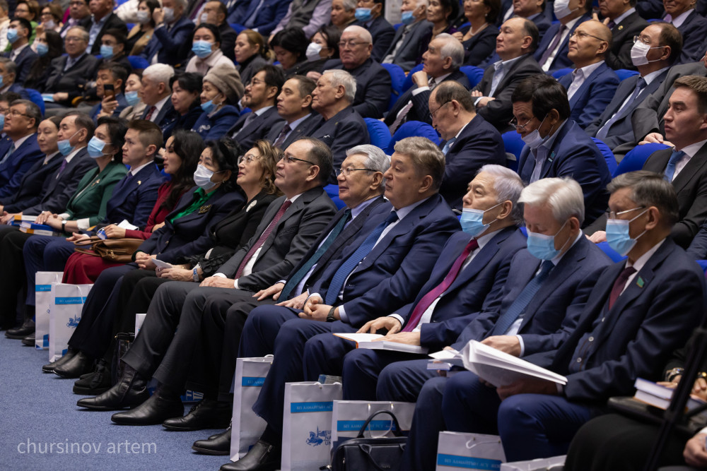 Тоқаев: Бердібек Сапарбаев - Қазақстанның дамуына өлшеусіз үлес қосқан мемлекет қайраткері