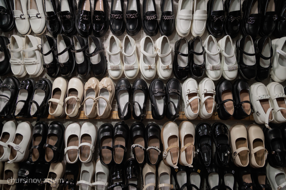 Форма, сөмке және дәптер бағасы: Биыл бір балаға қанша теңге кетеді?