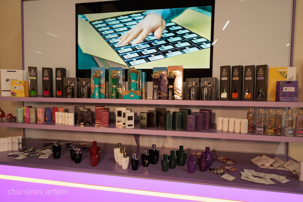 "Дженнифер Лопеске сыйлық": Қазақстанда жасалған парфюмнің иісі әлемге тарап жатыр