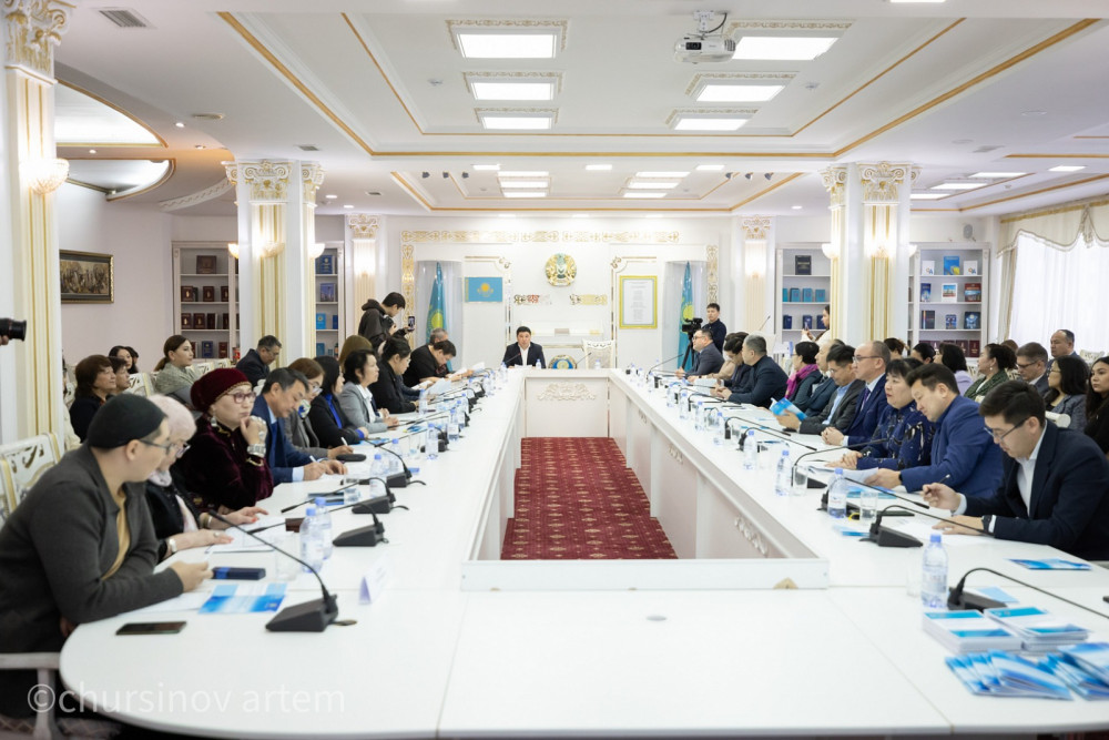 "Өзбек ғалымдарына талай айттым". Астанада Шибандар әулеті туралы кітап таныстырылды