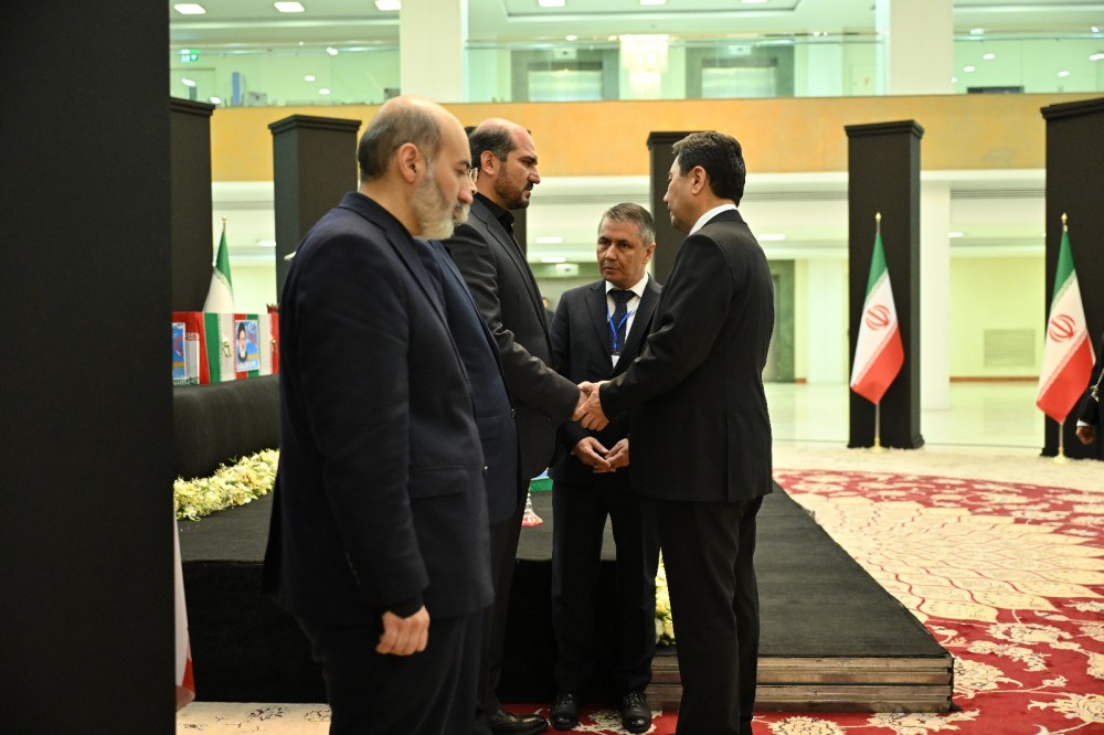 Президент тапсырмасымен Мәжіліс төрағасы Иран басшысымен қоштасу рәсіміне қатысты